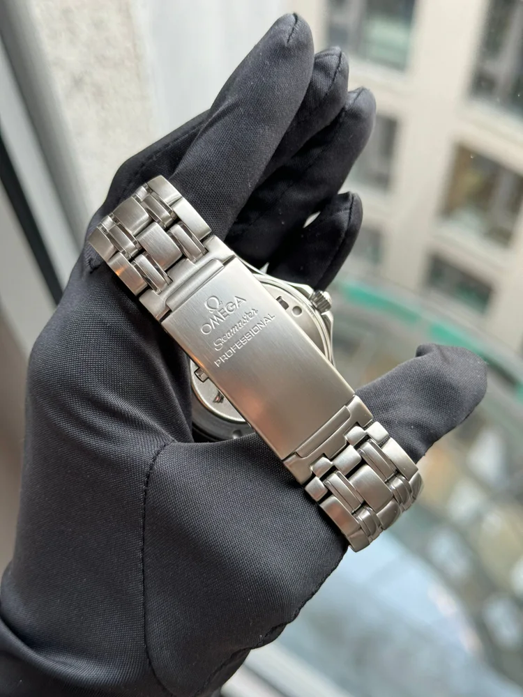 Omega Seamaster Diver 300 M Box and papers 2011